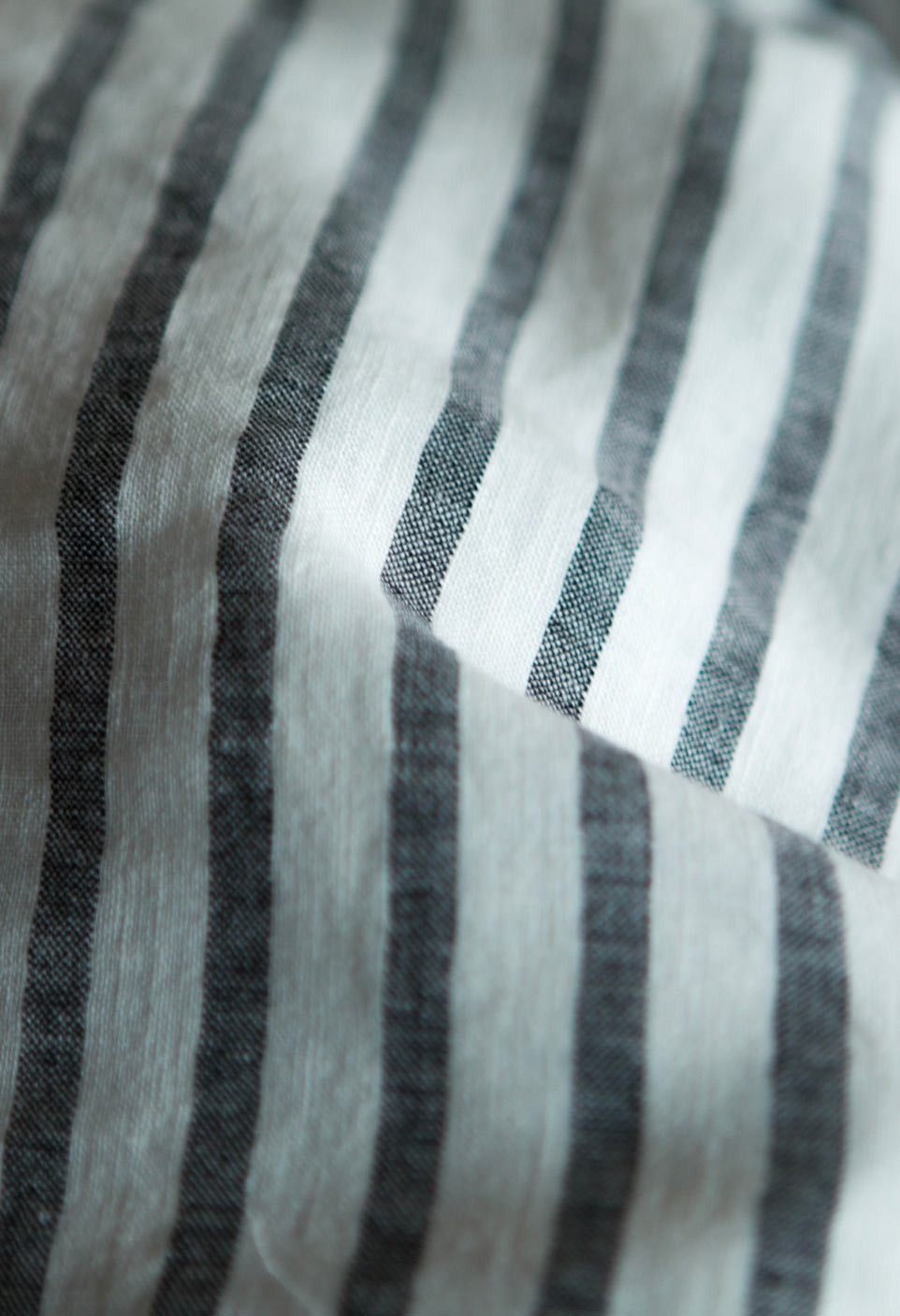 WASHED LINEN EUROSHAM  BLACK / MILK