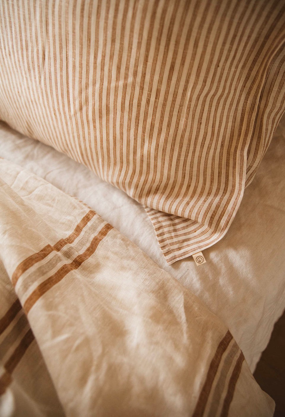 WASHED LINEN PILLOWCASE  CAFÉ/MILK