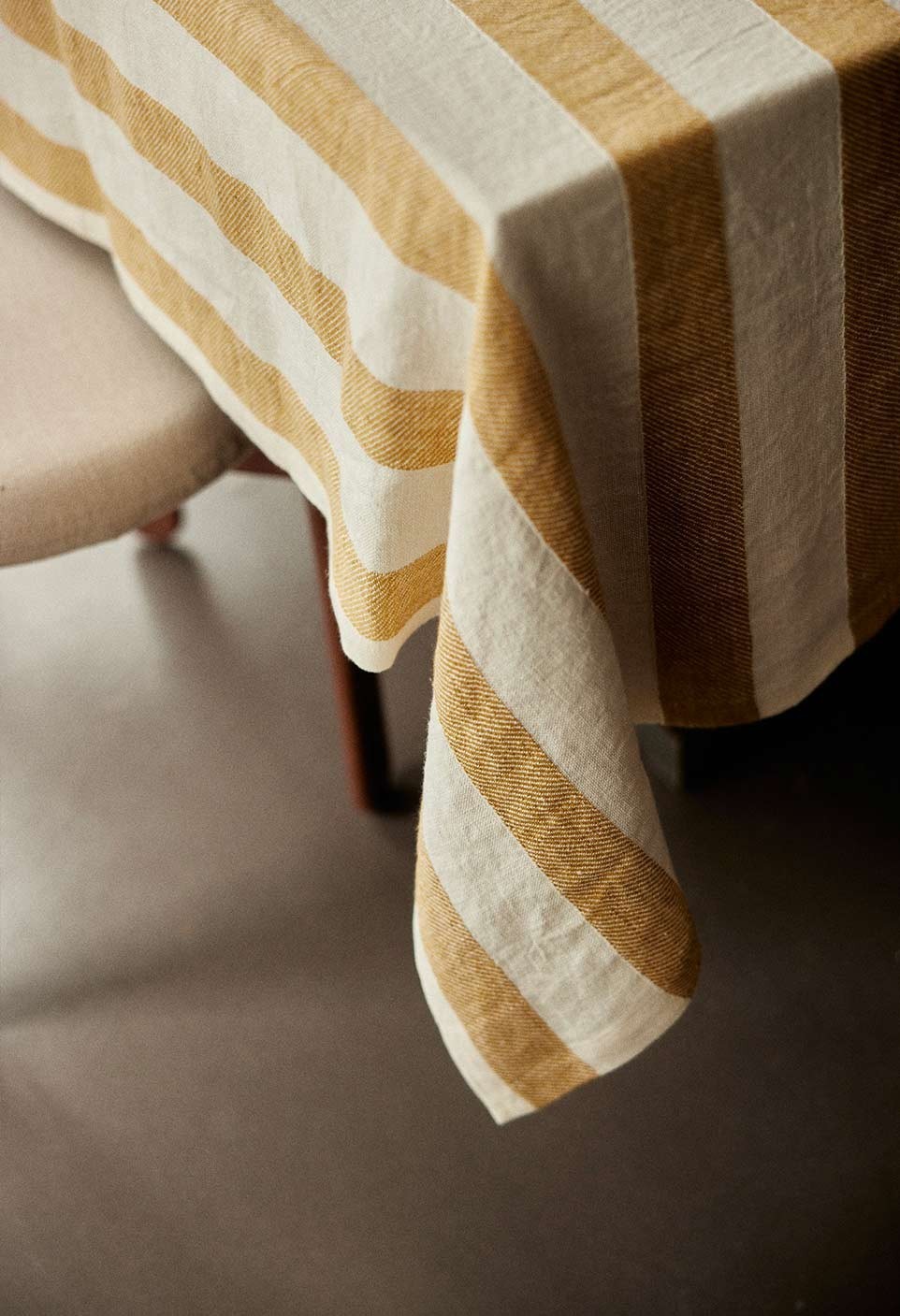 BASTIDE TABLECLOTH  CURRY STRIPES LINEN