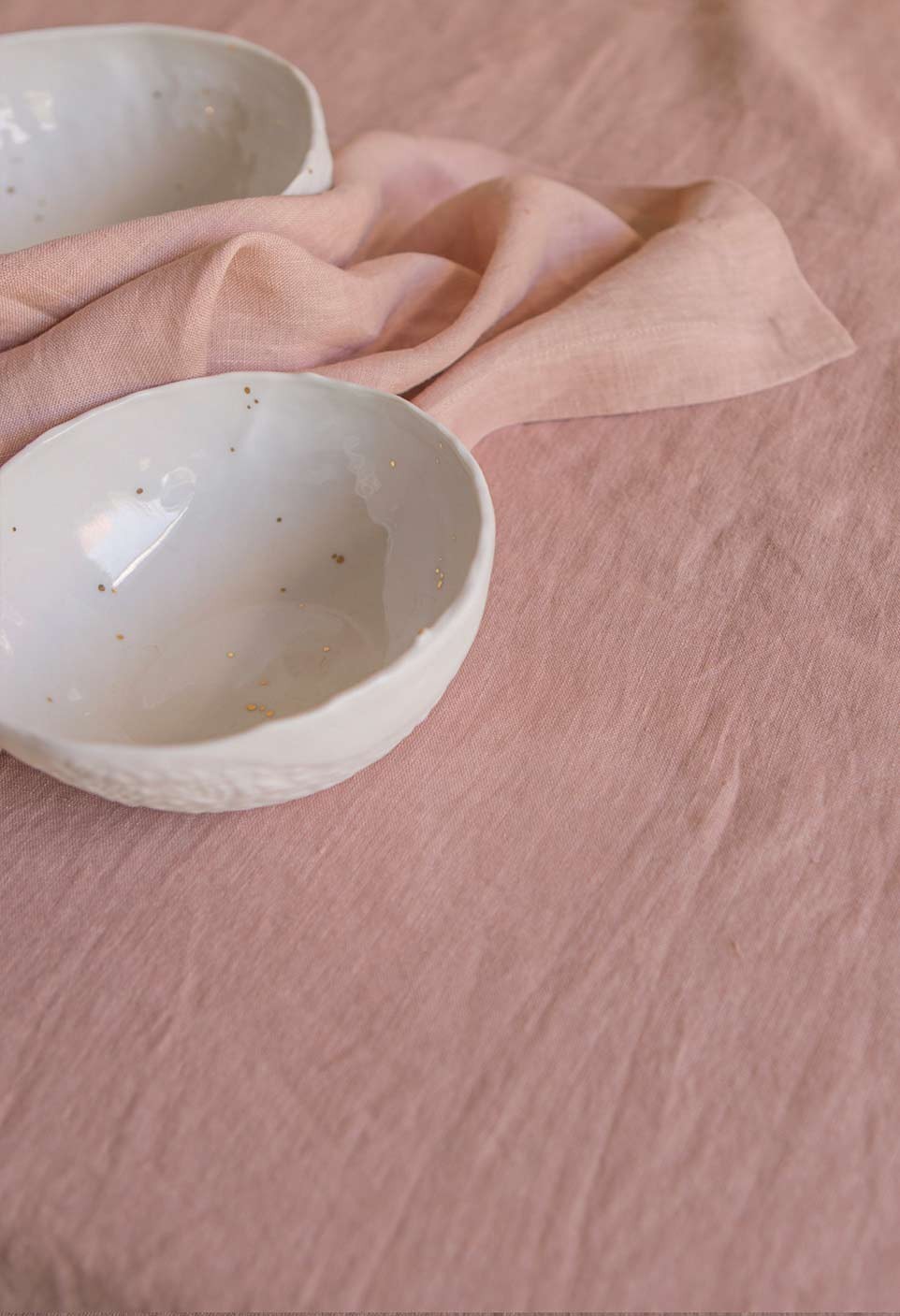 washed linen tablecloth pink glaise | Gabrielle Paris