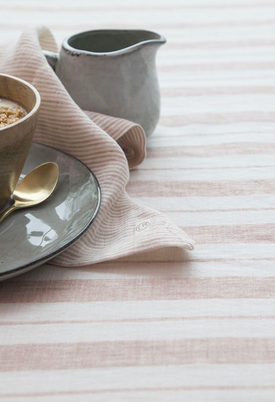 striped and washed linen tablecloth glaise/milk | Gabrielle Paris