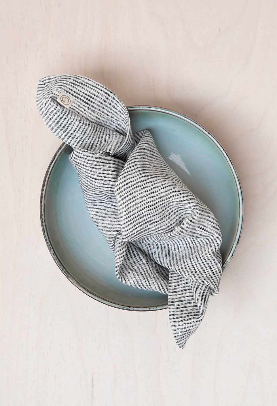 WASHED LINEN NAPKIN  THIN STRIPE BLACK/ MILK