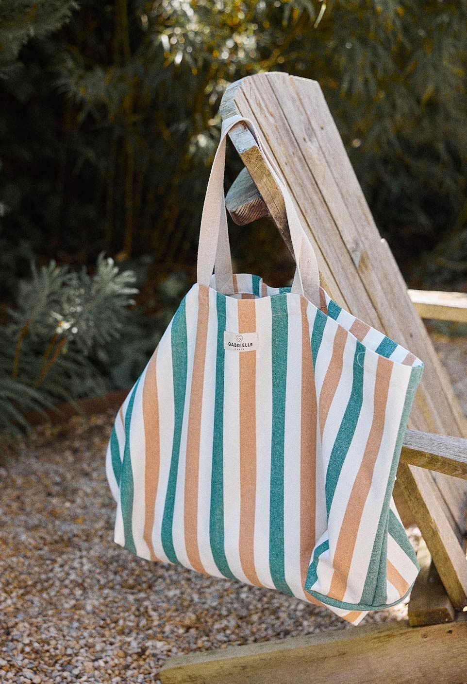 The XXL beach bag in emerald stripes