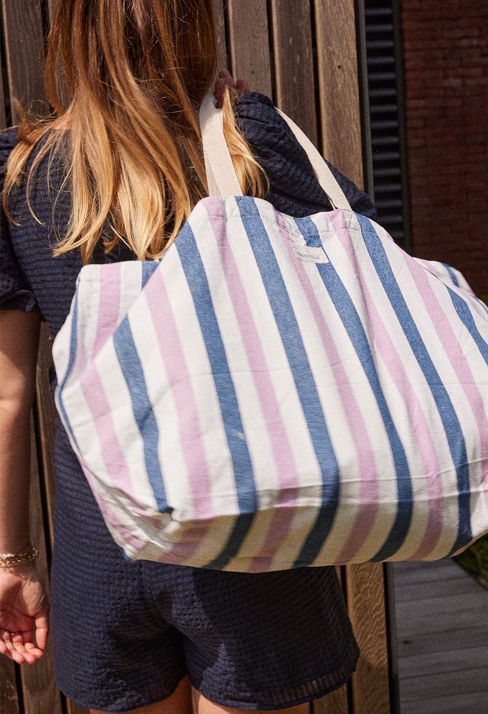 The XXL indigo stripes beach bag