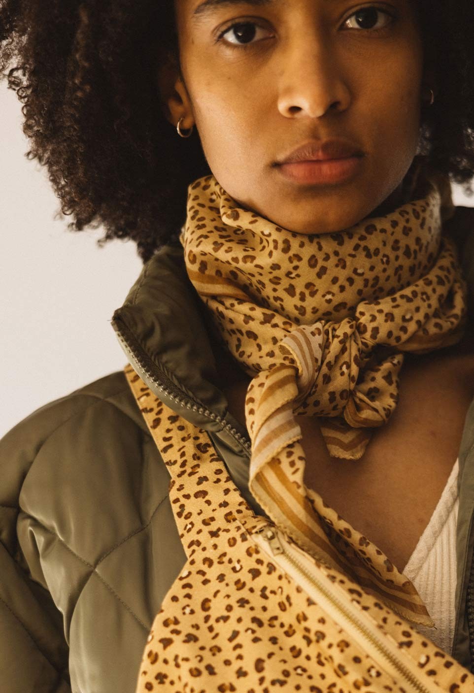 SCARF  LÉOPARD SABLE