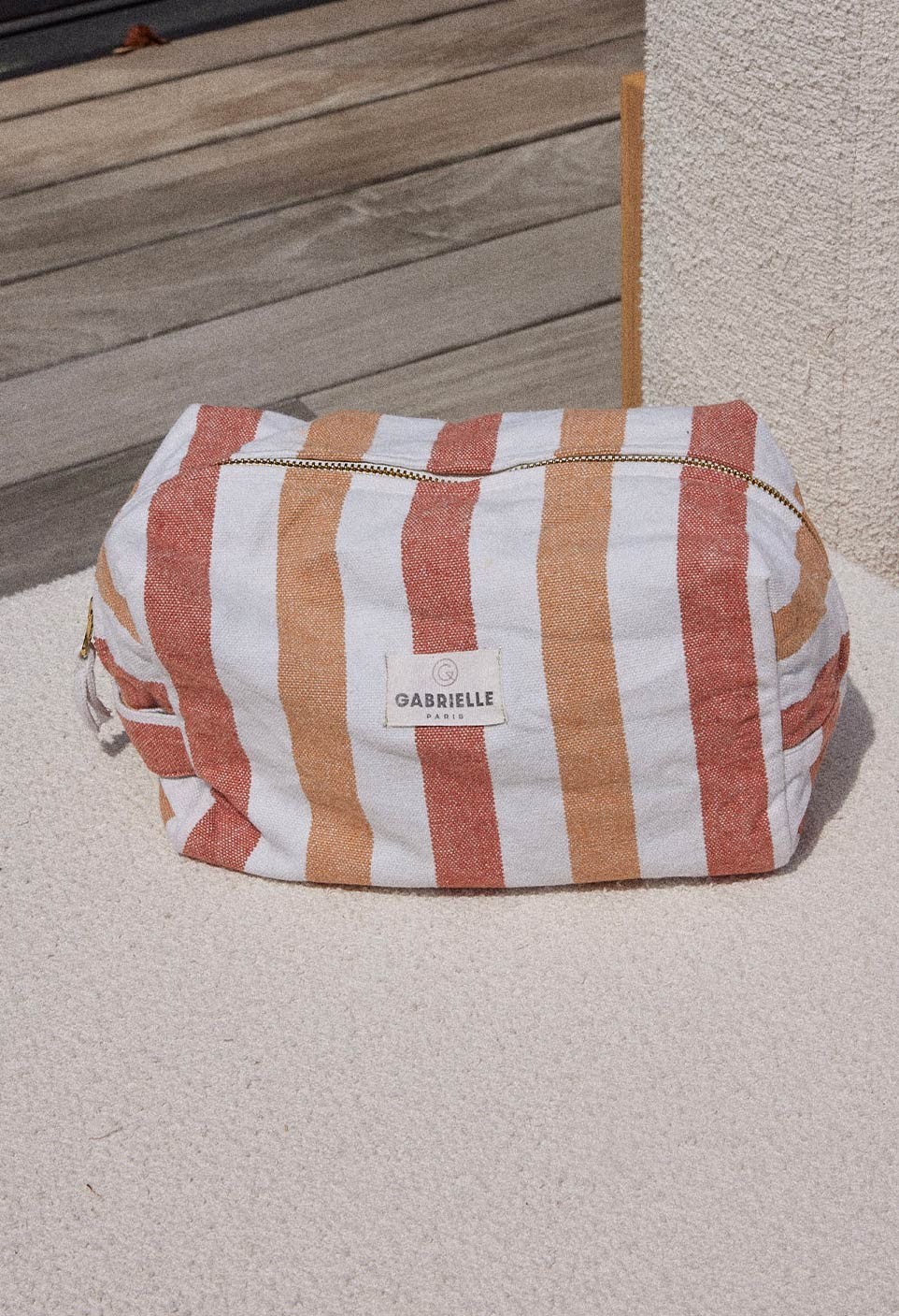 The brick stripes toiletry bag