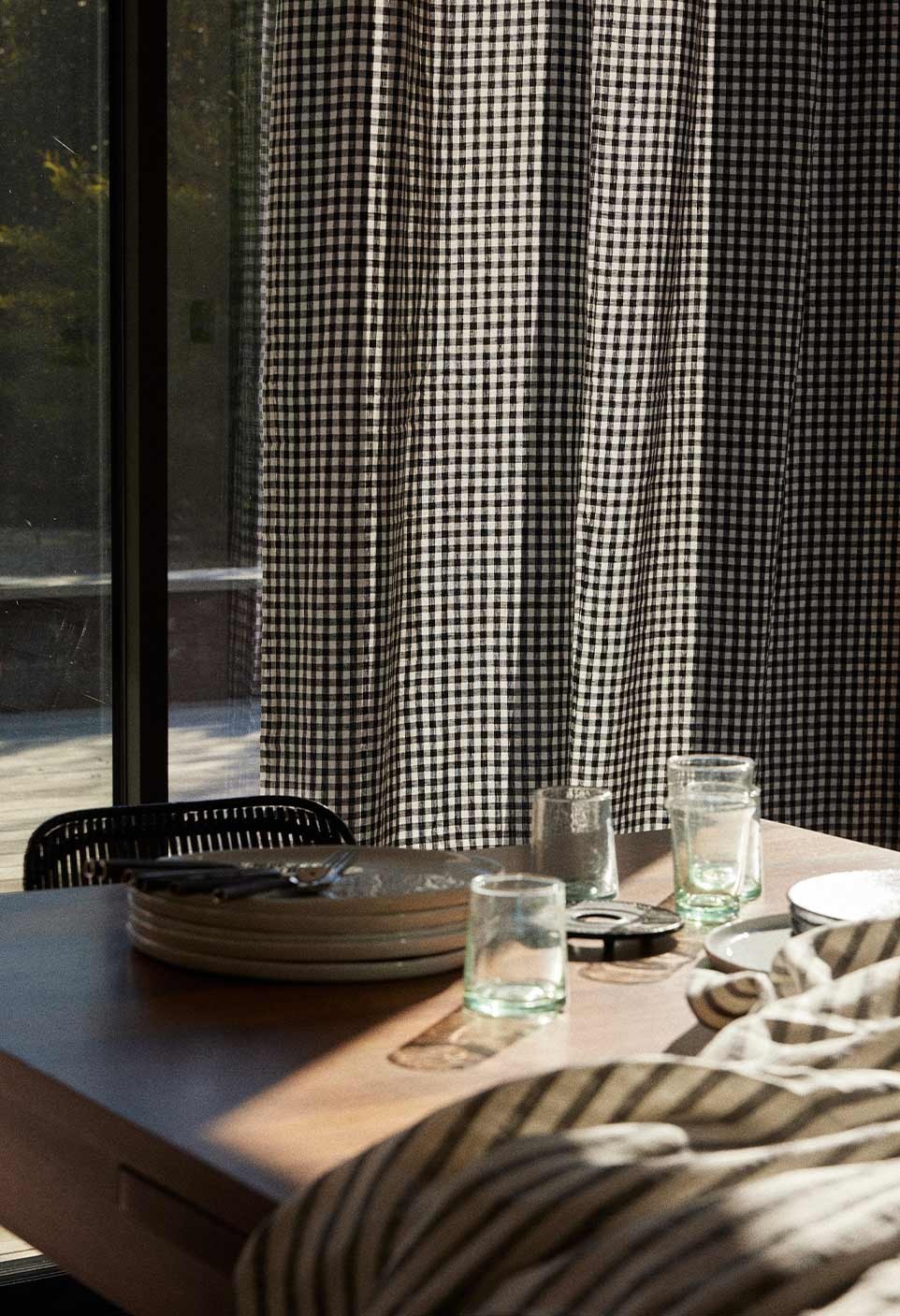 Washed linen curtain vichy black 140x280cm