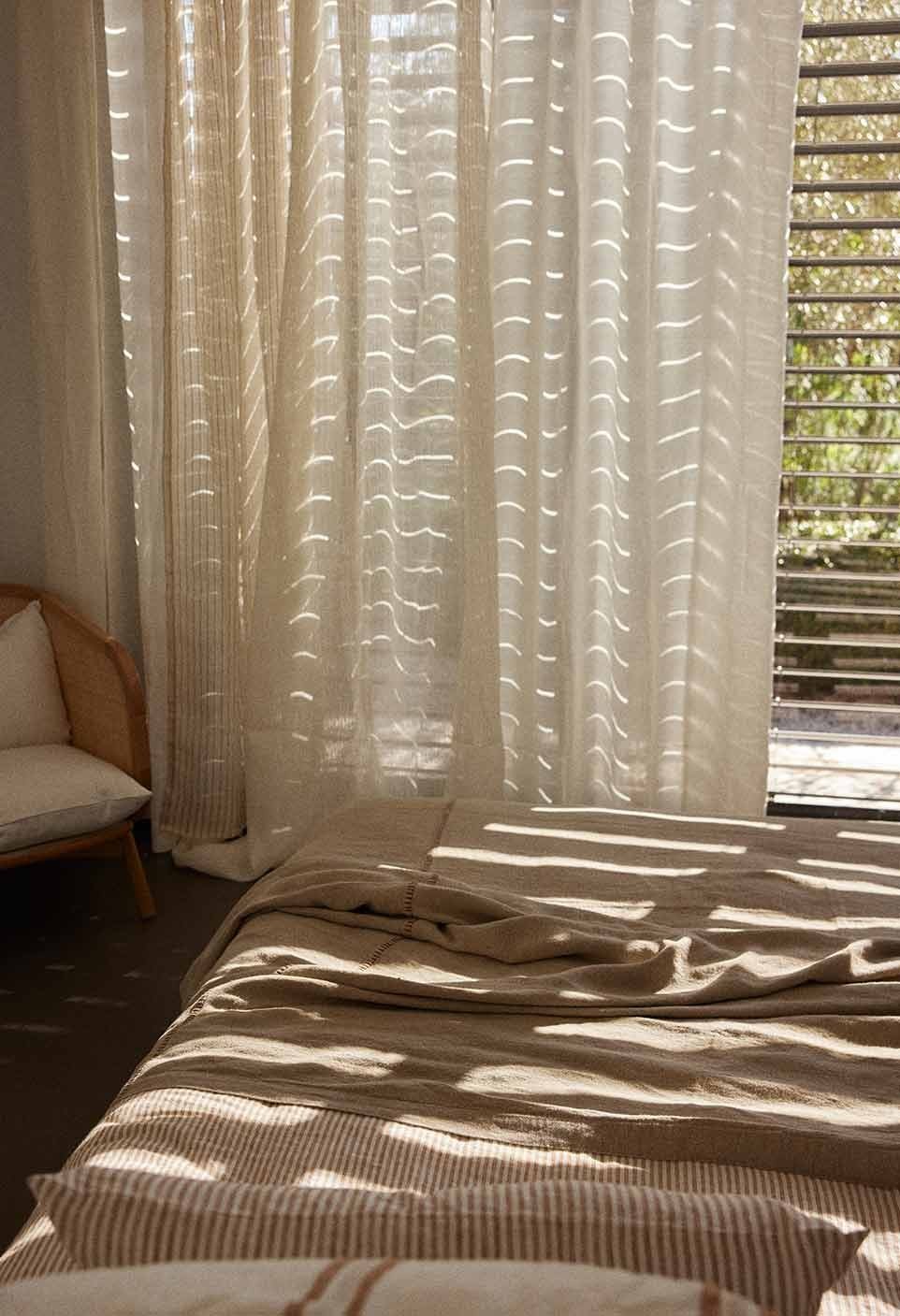 Linen veil curtain milk stripes 140x280cm