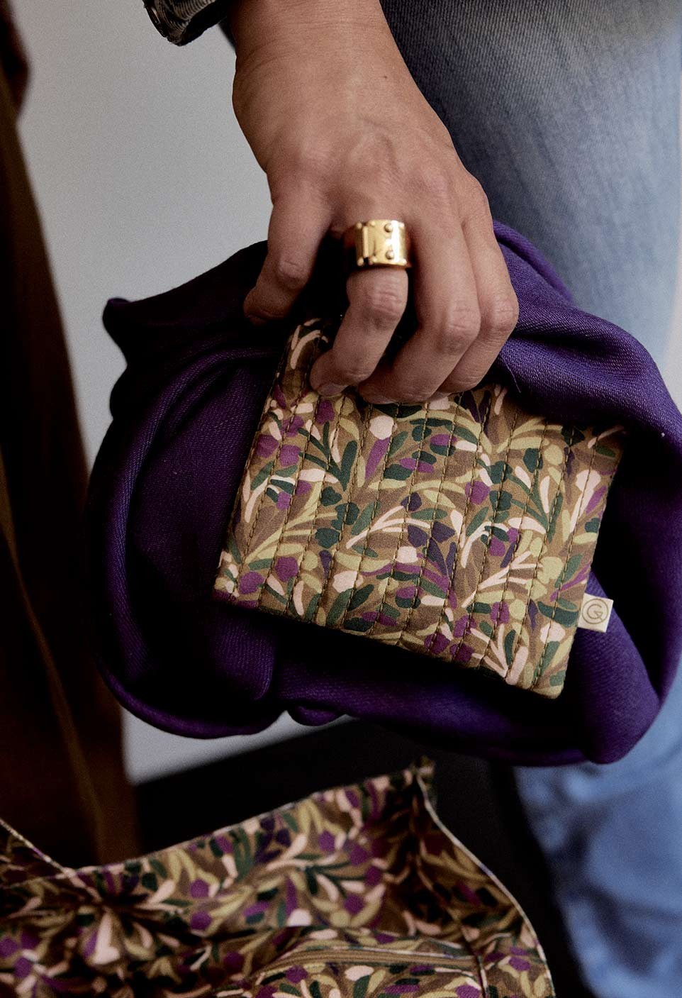 The little purse: the essential in your bag.