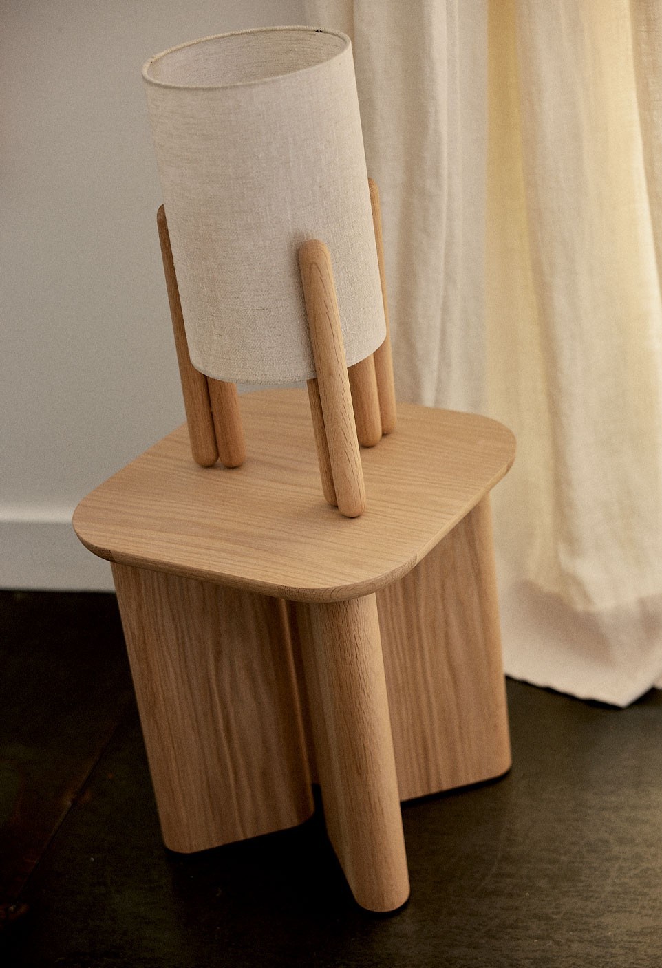 GARANCE THE END TABLE  NATURAL ASH