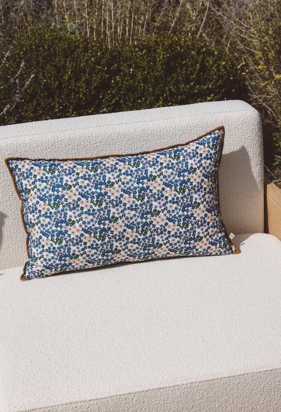 COUSSIN CARACAS  FLOWER AZUR