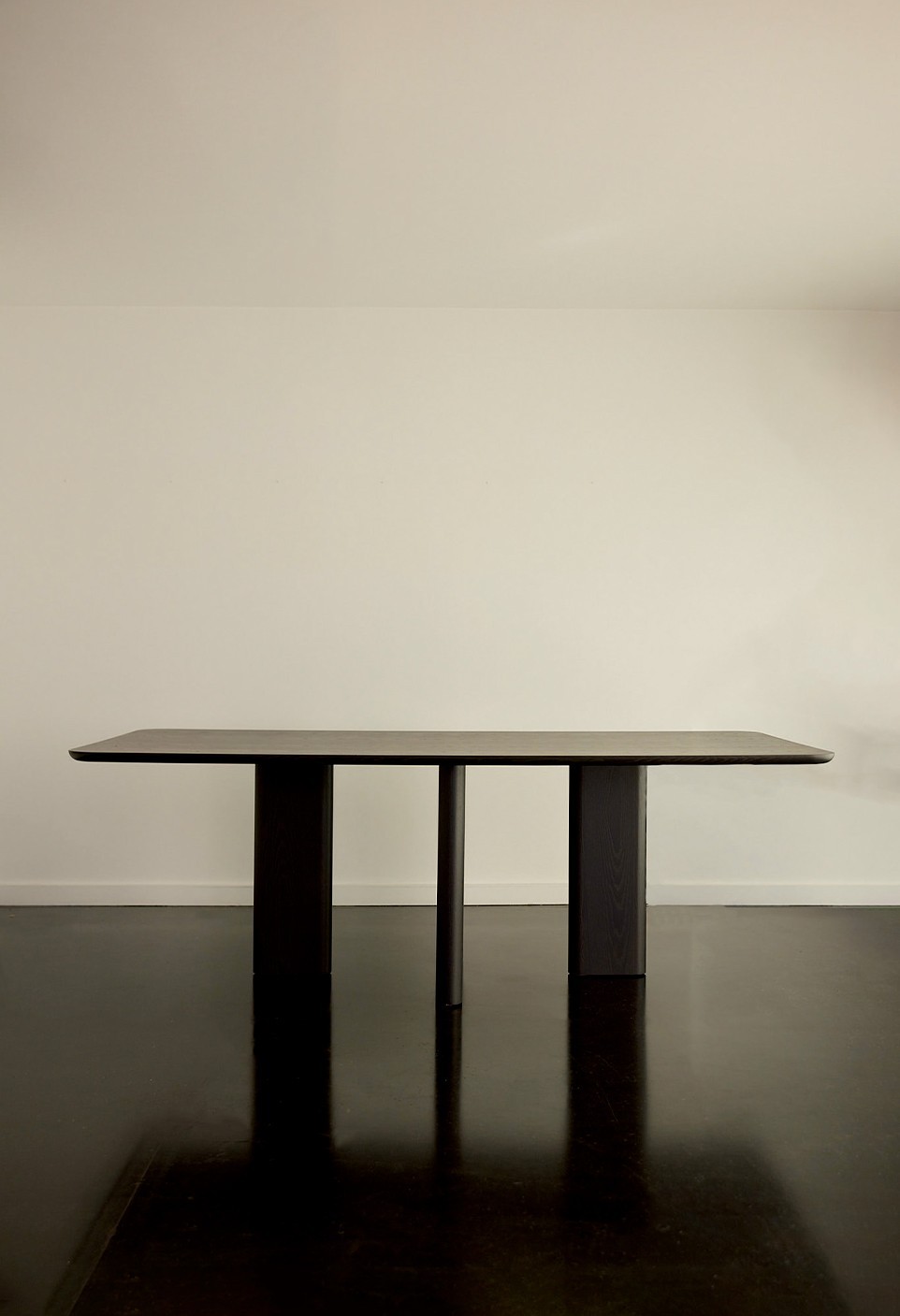 JOE RECTANGULAR DINING TABLE  FRÊNE LAZURÉ NOIR