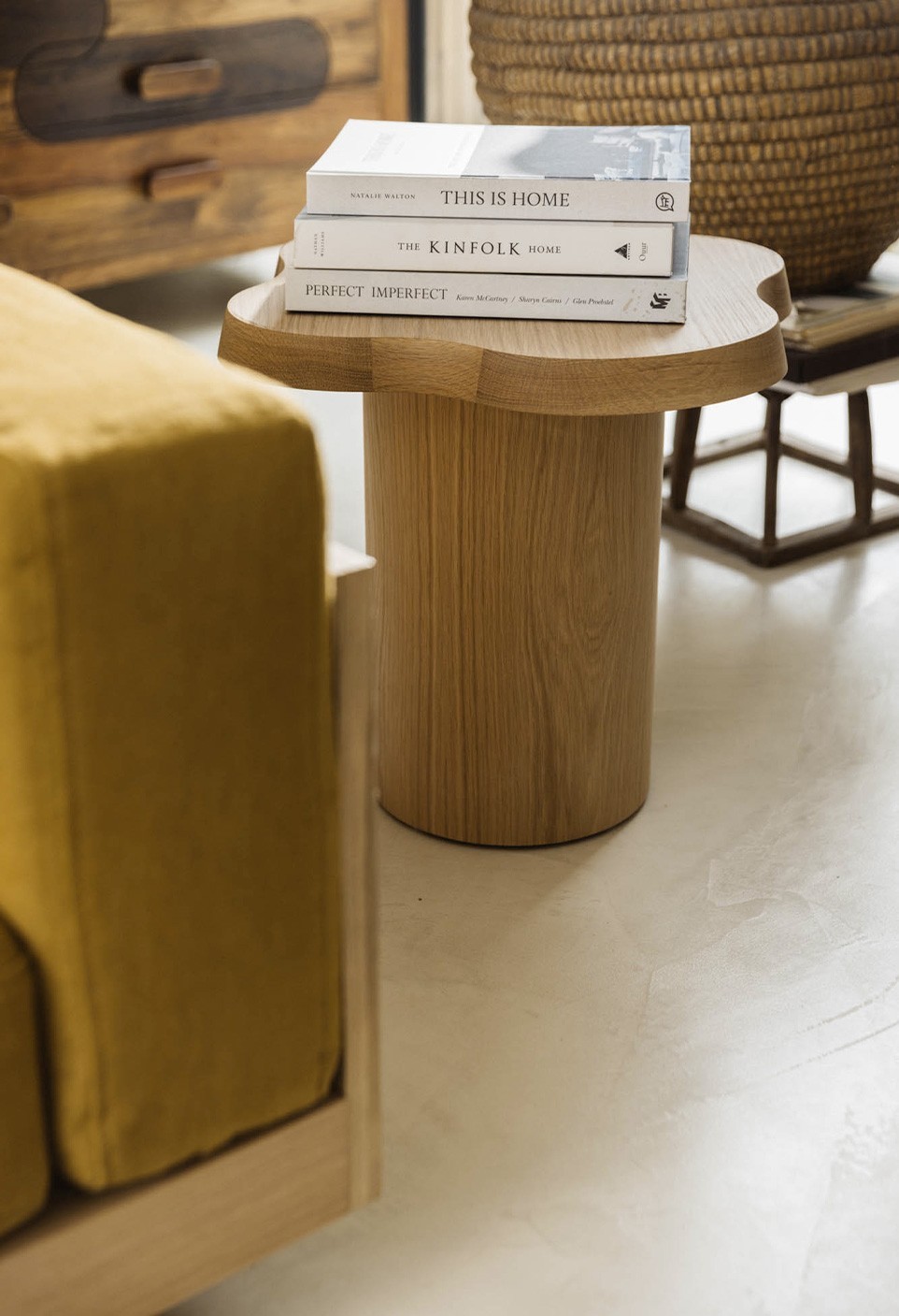 MAHAUT THE END TABLE  NATURAL OAK FINISH