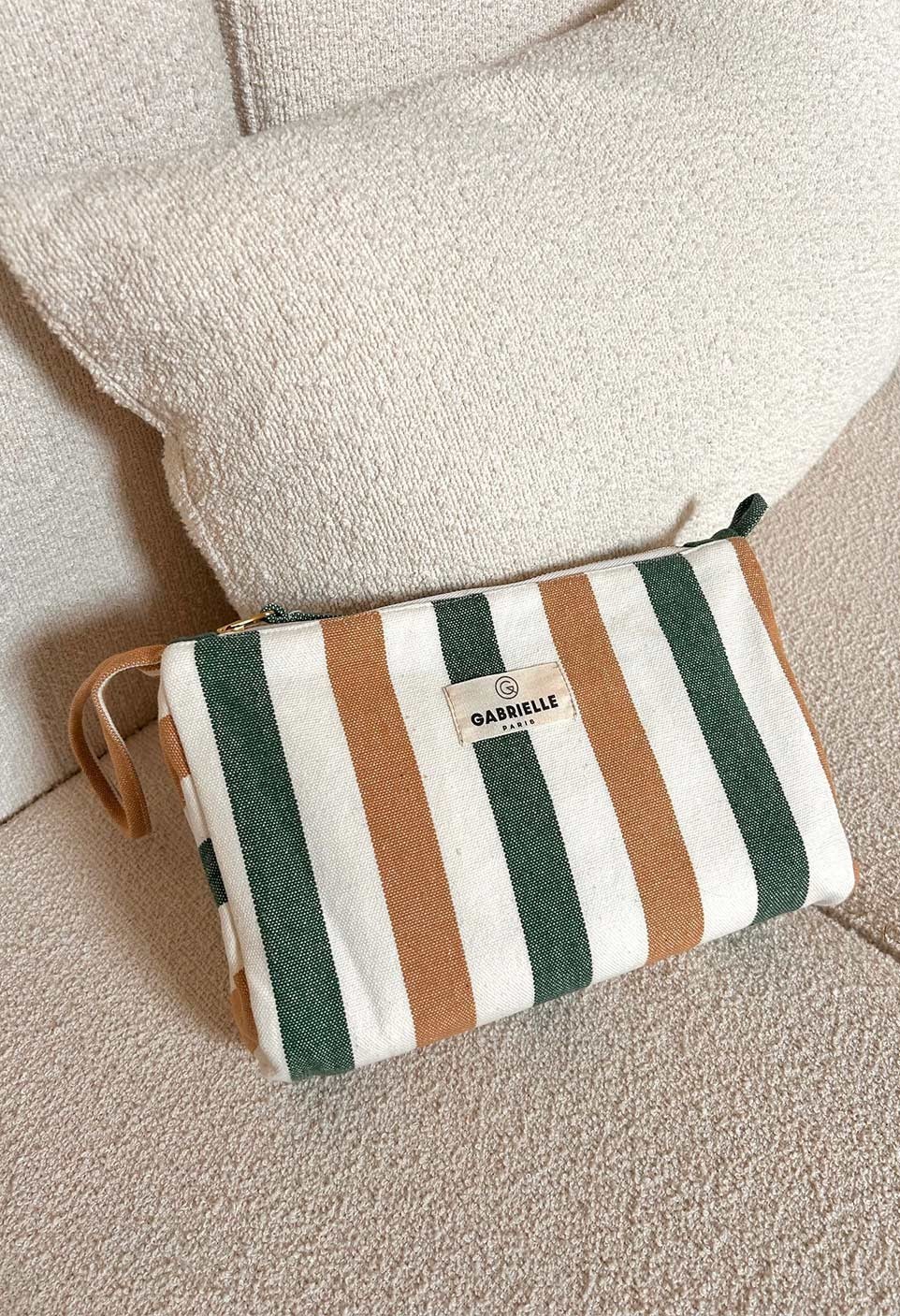 The emerald striped beach pouch