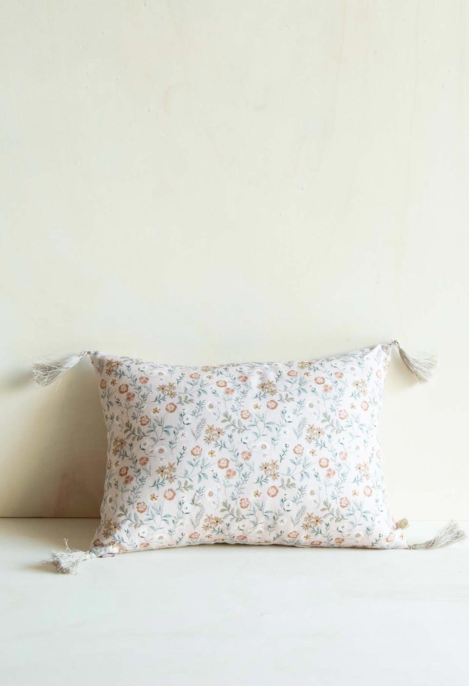 Cushion Bahia Iris Poudre pink | Home | Gabrielle Paris | cotton linen