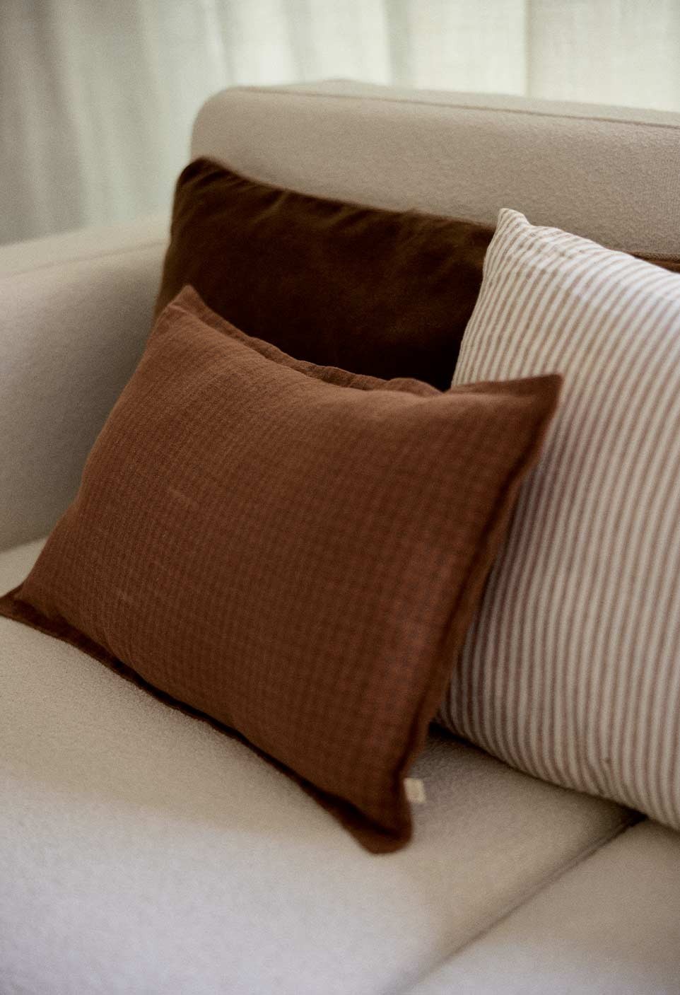 Iconic Vichy! t Taormina cushion in Vichy Marsala.