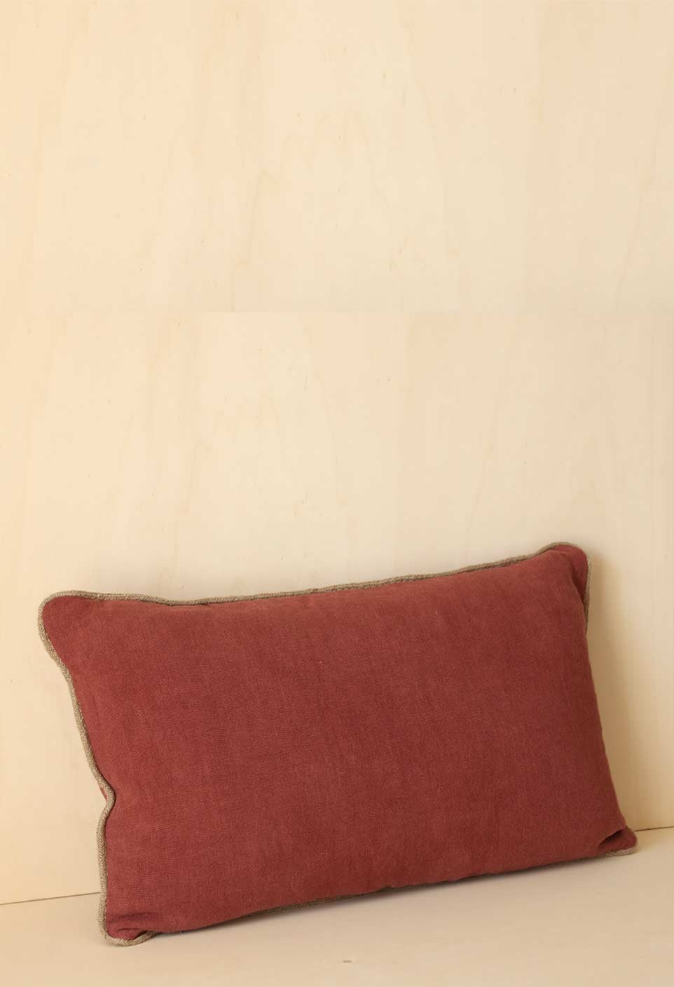 Linen cushion - red burgundy - decoration - home