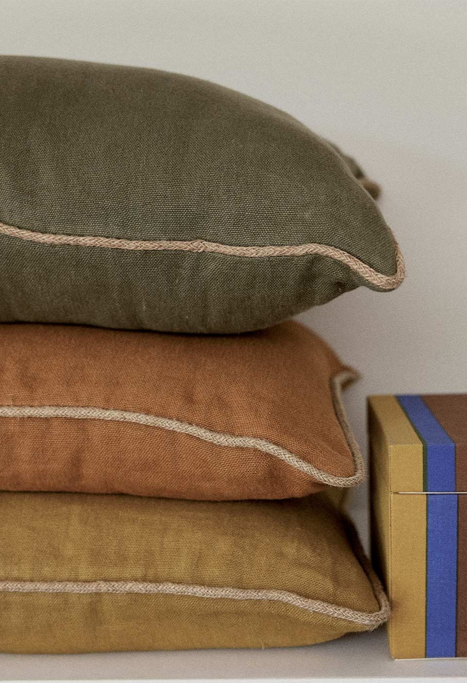 Cushion Salvador Kaki green | Respire Home | Gabrielle Paris