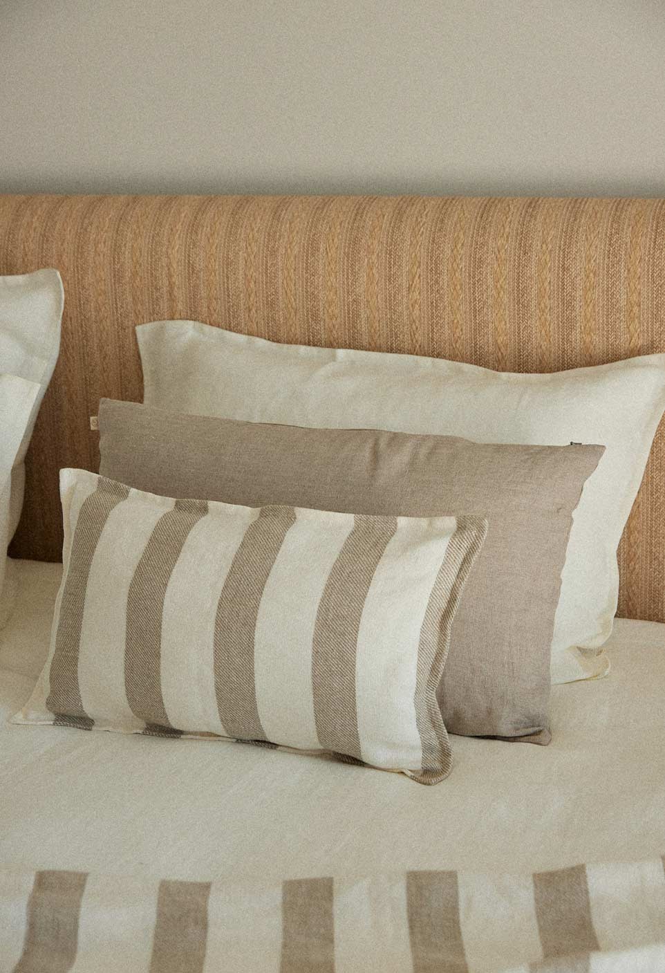 BASTIDE CUSHION  NATURAL STRIPES