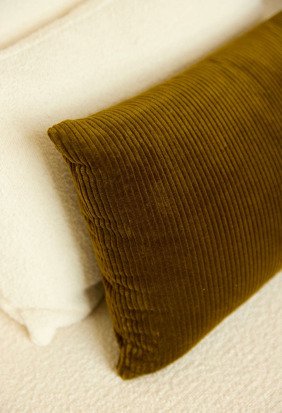 CUSHION ARGENTINE  VELVET KAKI