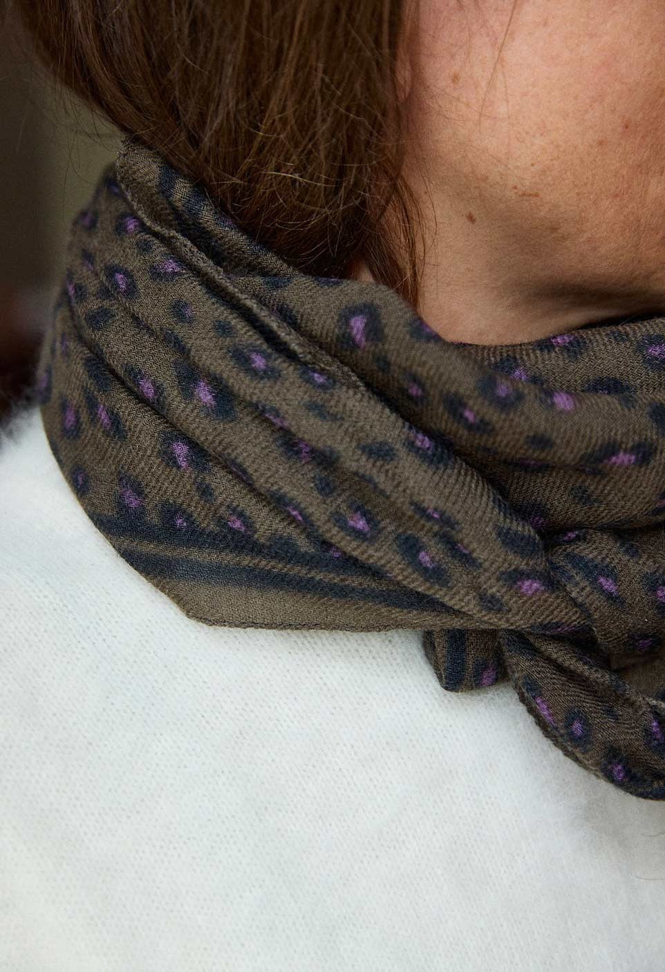 FOULARD EN LAINE  LÉOPARD FORÊT