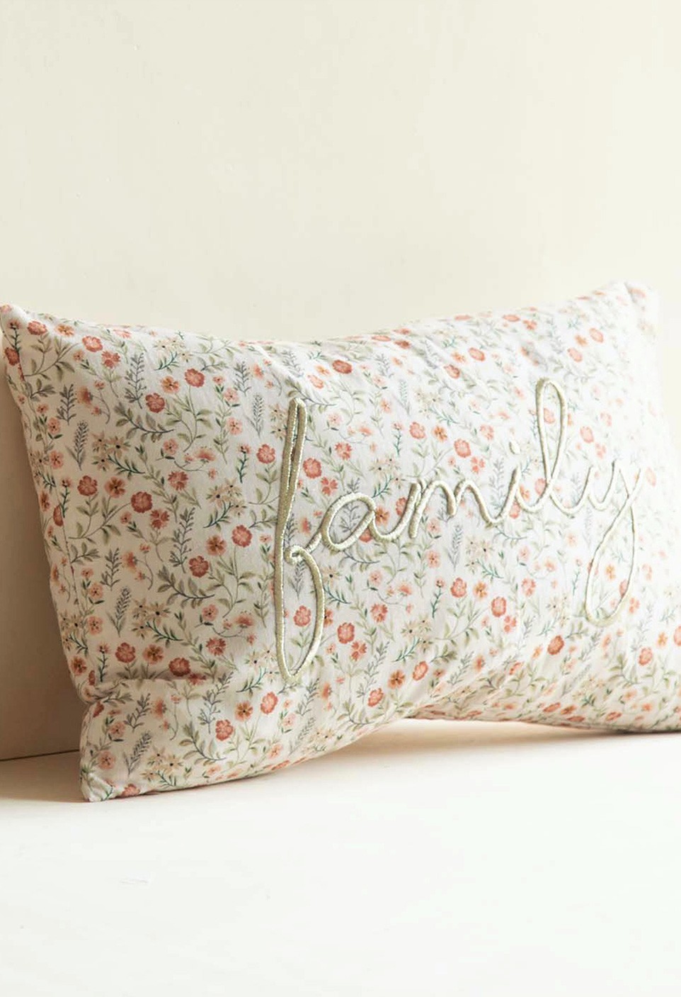 Cushion Colombo Iris Sable cream | Love | Home | Gabrielle Paris