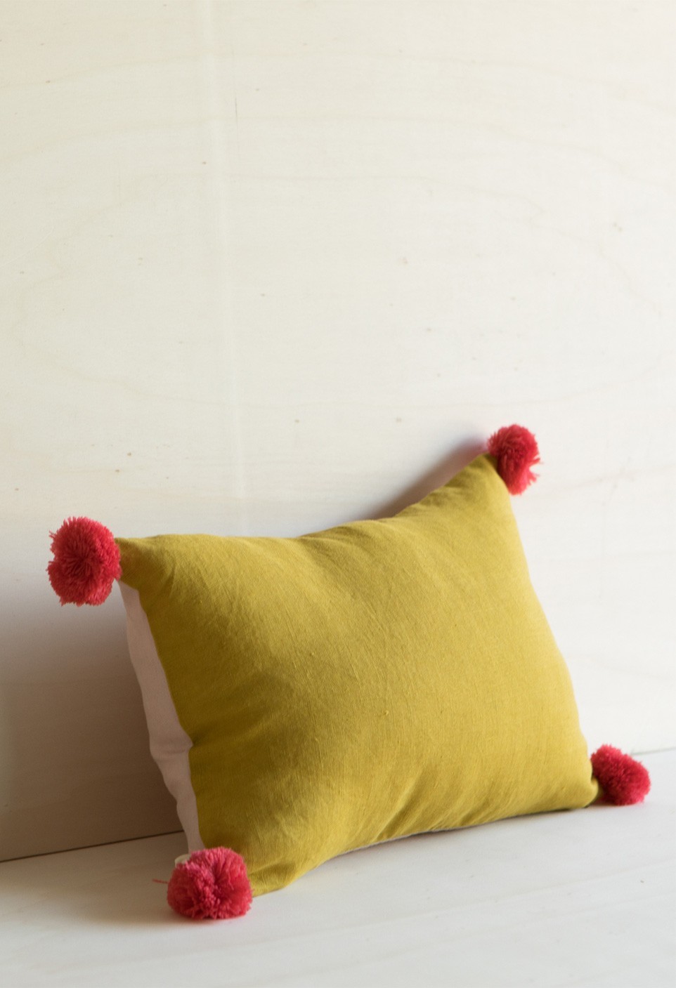 COUSSIN POMPOM  DRAGÉE/ CUMIN