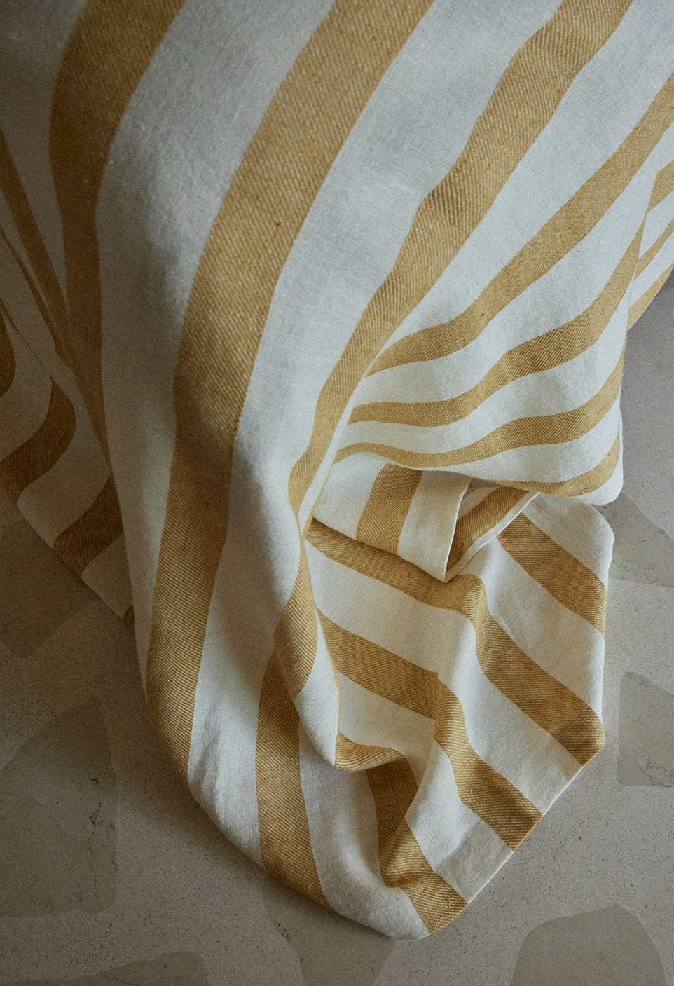 BASTIDE BEDCOVER  CURRY STRIPE